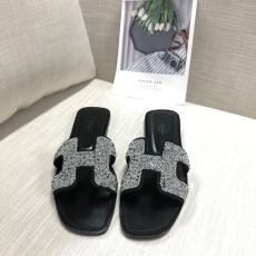 Hermes Slippers